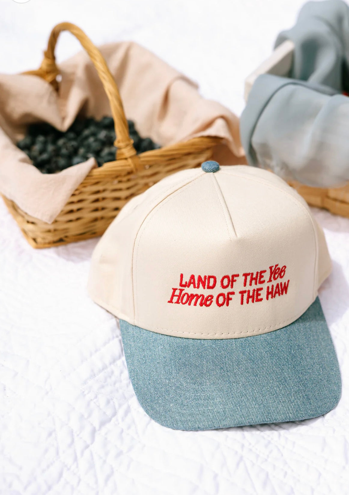 Land of the YEE - hat