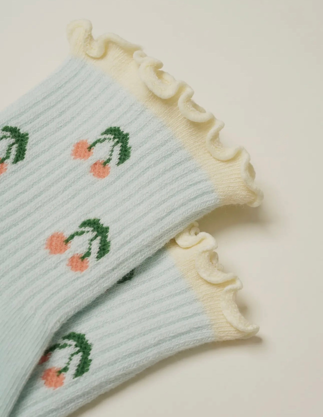 🍒 ruffle pilate socks - blue