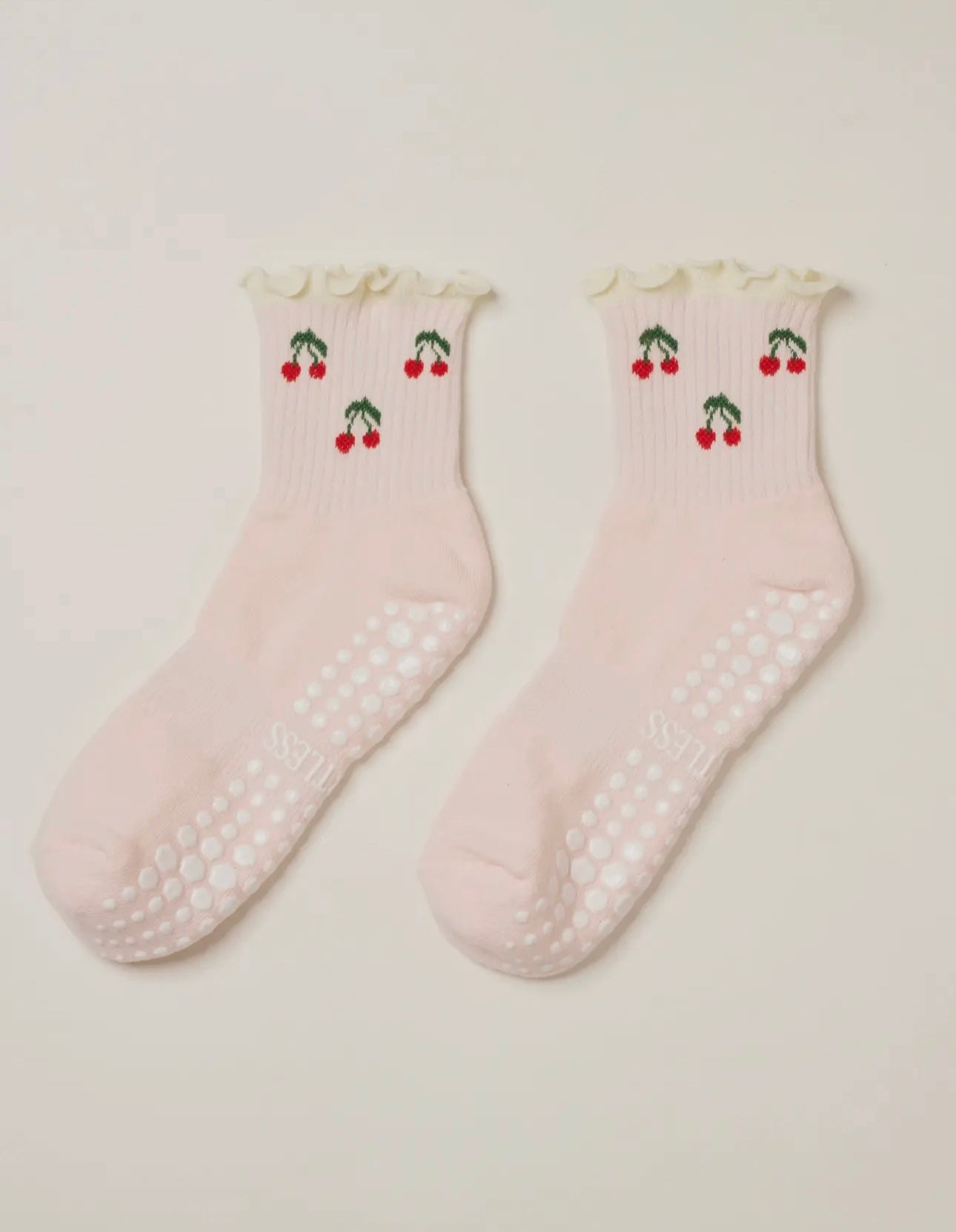 🍒 ruffle pilate socks- pink