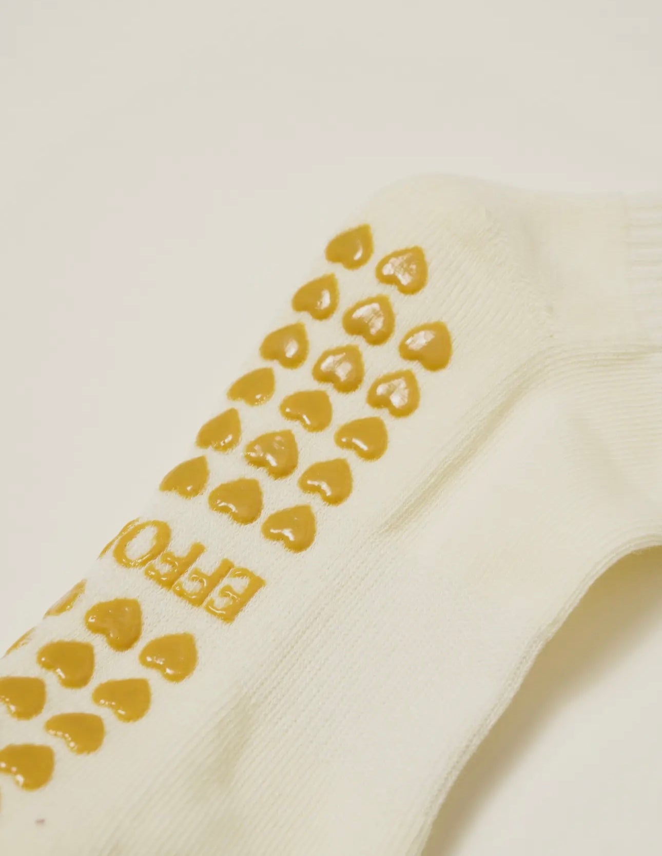 Bow ruffle Pilate sock- gold