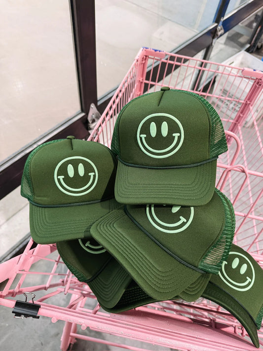 PUFF SMILEY TRUCKER HAT - GREEN